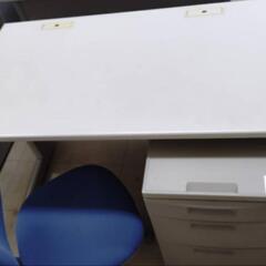 事務机、事務椅子セットの画像