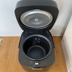 YAMAZEN 3合炊飯ジャー　YJB-300(B)の画像
