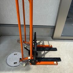 ONE STEP ハンドフォークリフト 油圧式 【耐荷重:200kg】の画像