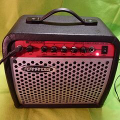 FERNANDES ギターアンプの画像
