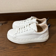 【美品】Chloé クロエ ホワイト スニーカー シューズ 靴 ロゴの画像