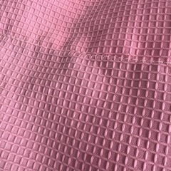 ピンク遮光カーテン　小の画像