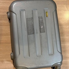 中古　小型スーツケース　無料の画像