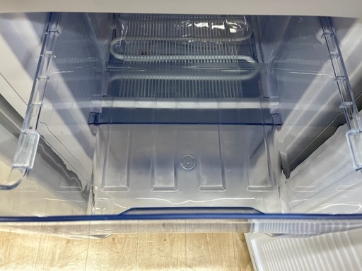 【ジャングルジャングル岸和田和泉インター店】冷凍庫 アイリスオーヤマ KUSD-6A-W 2022年製 60L 1ドア 一人暮らし コ