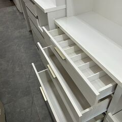 【リユ-スのサカイ広島石内店】ジモティ割！３枚扉オープンボード/クリ-ニング済み/HG-6999/広島市 家具　佐伯区 家具　南区 家具　西区 家具　東区 家具　中区 家具　安佐南区 家具　安佐北区 家具　安芸区 家具　府中町 家具　海田町 家具　熊野町 家具　坂町 家具　廿日市市 家具の画像
