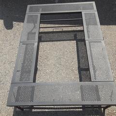 アウトドアキャンプテーブルの画像