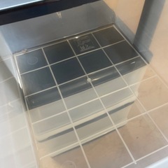082801プラスチック収納ケース衣装ケースの画像