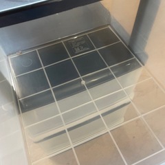 082801プラスチック収納ケース衣装ケースの画像