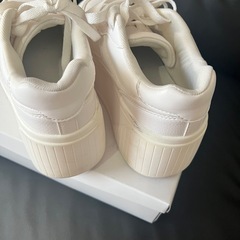zara ホワイト プラットフォームスニーカー　厚底スニーカー サイズ36の画像