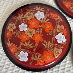 梅花柄　重箱 3個セット　丸型3段重　お正月、季節のお料理　お寿司　菓子入れの画像