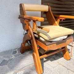 ポータブルトイレ（安寿）中古ですがキレイですの画像