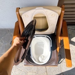 ポータブルトイレ（安寿）中古ですがキレイですの画像