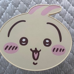 ちいかわミニテーブルの画像