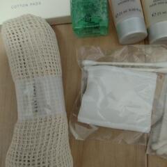 パークタワーホテル等のアメニティ　シャンプー　乳液等の画像