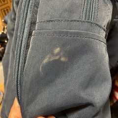 紺色リュックの画像