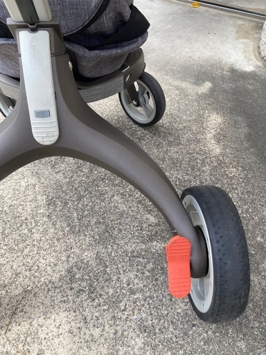 ストッケベビーカー