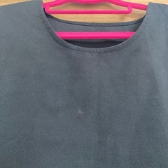 黒 半袖Tシャツ ラウンドネックの画像