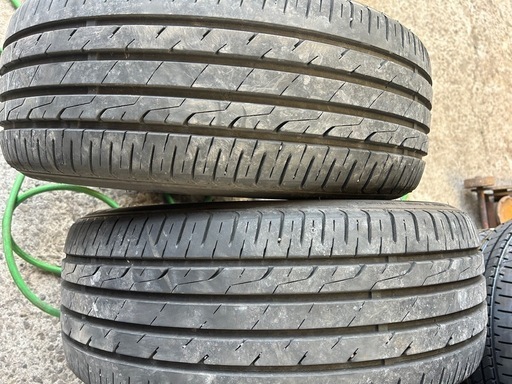 215/45R18 中古2本