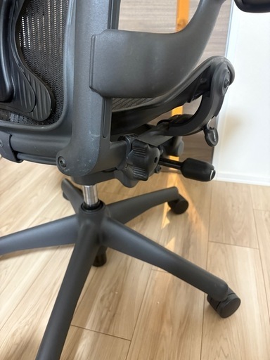 ハーマンミラー アーロンチェア ポスチャーフィット前傾機能つき 