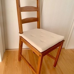【受付終了しました】IKEA ダイニングチェア　椅子　の画像