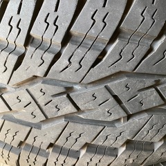 265-70R17 タイヤ二本の画像