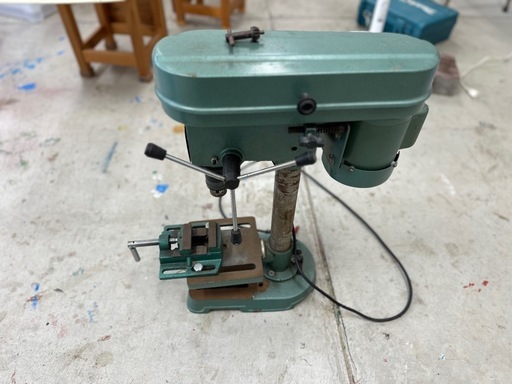 ボール盤　電動ドリル　木工工具　電動工具