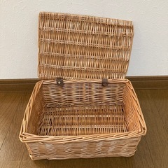 かご　バスケット　収納ボックス　蓋つきの画像