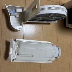 SHARP（シャープ）加湿空気清浄機　KC-E50 説明書付きの画像