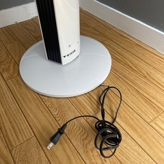 美品✨縦型の扇風機の画像