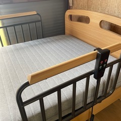 【マットレス付】介護ベッド　マットレスクリーニング済み　現金のみの画像