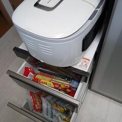 食器棚の画像