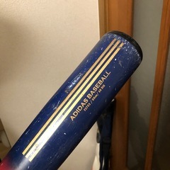 野球 バット adidas 84cm 軽め ヤクルト 青木モデル ケース付きの画像