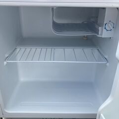 暑い夏は終わらない！１ドア冷蔵庫 サイコロ冷蔵庫 2017年製 良品 ヤマダオリジナル 清掃除菌済みの画像