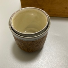 夫婦湯飲みセット　ブラウン陶器　 湯飲み 2個セット 専用箱付きの画像