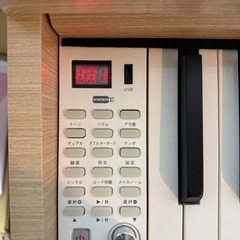 電子ピアノ　CARINA　ほぼ新品未使用　椅子なしの画像