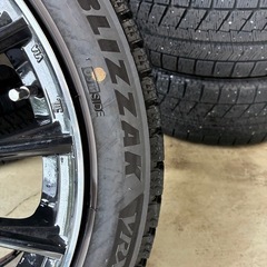 メルセデスAMG C43使用中古BSアルミ付スタッドレス4本セット 引き取り限定 メルセデスAMG C43使用中古BSアルミ付スタッドレス4本セット 引き取り限定