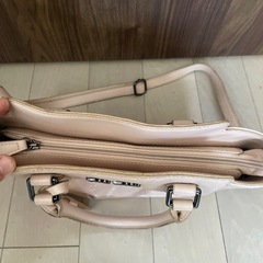 フォリフォリのショルダーバッグの画像
