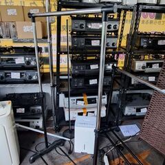 【リサイクルショップどりーむ鹿大前店】No.2564　ハンガーラック　写真参照🎵　伸び縮み可能です🎵　お買い得品！の画像