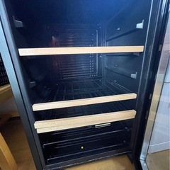 ★早い者勝ち★【美品】ワインセラー　92L　devicestyle　CD-30W 2018年の画像