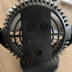 充電式小型扇風機の画像