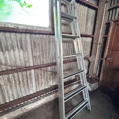 脚立210センチの画像