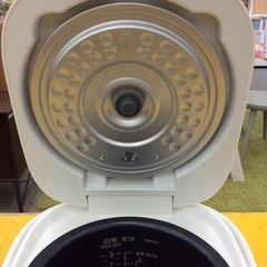 ジモティー見た！で5%OFF【炊飯器】TIGER ﾀｲｶﾞｰ JBS-A055 2022年製 3合炊き:ホワイトの画像