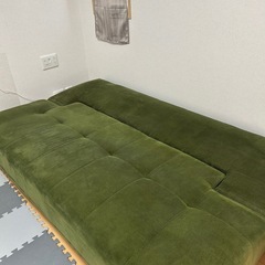 グリーン系 コーデュロイ調 ソファーベッド 3人掛け相当 幅約180cmの画像