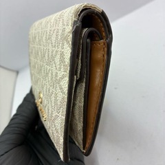 MICHAEL KORS マイケルコース 二つ折り財布 モノグラム柄の画像