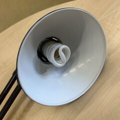 デスクランプ バネ式の画像