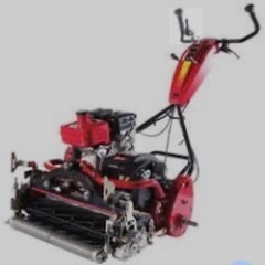 パークゴルフのグリーン整備　グリーンモア
