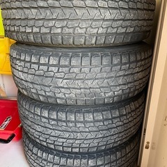 スタッドレスタイヤ　16インチ　215/70R16 ４本　の画像