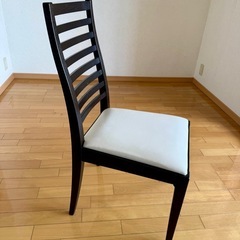 ダイニングテーブル&チェア４脚セットの画像