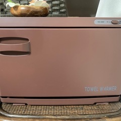 タオルウォーマー 前開き 18L 大容量 業務用 ホットキャビ おしぼりウォーマー ホットキャビネット ホットボックス おしぼり蒸し器 タオル蒸し器 蒸しタオル機 安全装置 ブラウン 高さ29×幅42×奥行26.5cmの画像