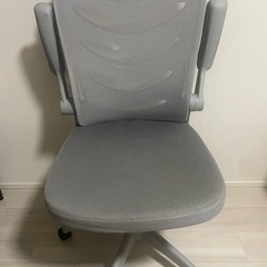 デスクチェア　　グレー
の画像